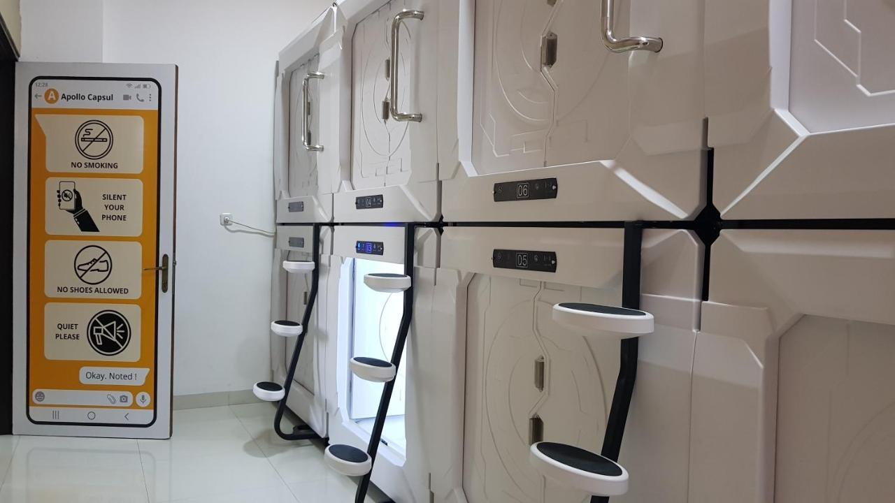 Apollo Capsule Hotel Ende Exteriör bild